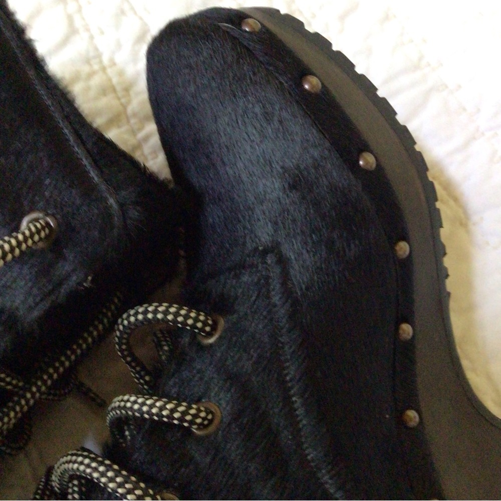 Opening Ceremony
Joelle Studded Lace-Up Leather Bootie 38/8 - Picture 7 of 13